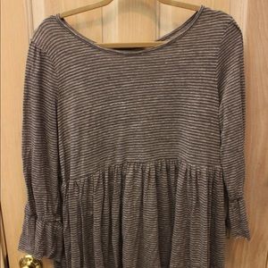 Grey stripped long top